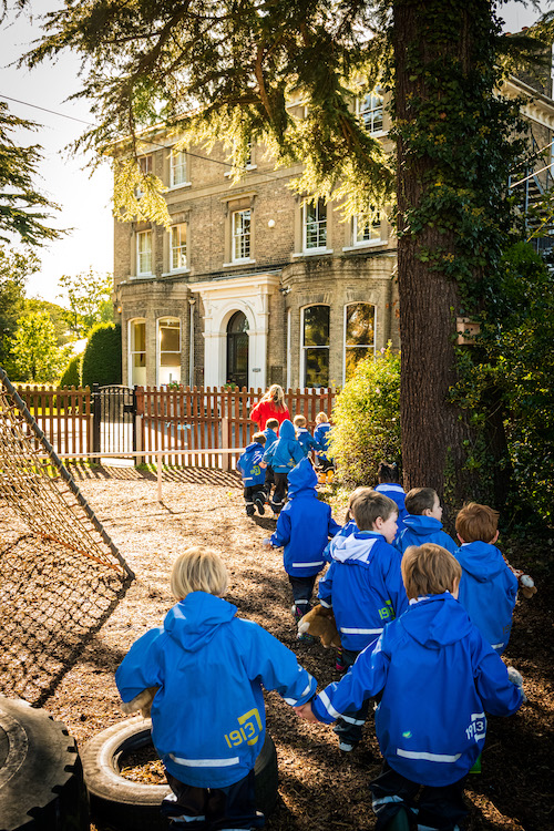 Holmwood House School